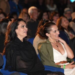 Uccio De Santis Instagram - Una serata davvero emozionante per me.....ricevere il 𝐏𝐫𝐞𝐦𝐢𝐨 𝐓𝐫𝐨𝐢𝐬𝐢 mi ha riempito il cuore e accentuato il sorriso....😍😍😍
𝐆𝐑𝐀𝐙𝐈𝐄 ❣️
@premiotroisi 

#premio #troisi #premiotroisi #isoleeolie #sicilia #malfa #isoladisalina #marefestivalsalina