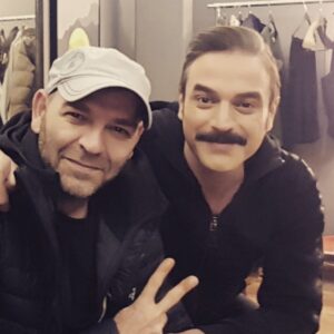 Ufuk Özkan Instagram - Yönetmenim Nam-I diğer mourihno bugün doğmuş 35 sene önce☺️ iyi ki doğmuş sağlıklı nice yılların olsun ailenle sevdiklerinle (benimle:) @erdaldemircii