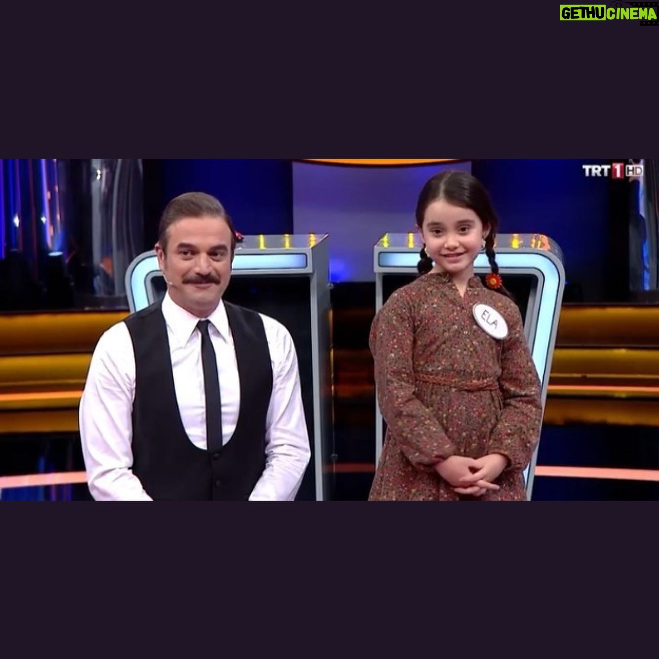 Ufuk Özkan - 3.6K Likes - Volume 3 ailelerim yarışıyor❤️🤜🤛 @aileleryarisiyor.tv @staff.film @eustun @trt1