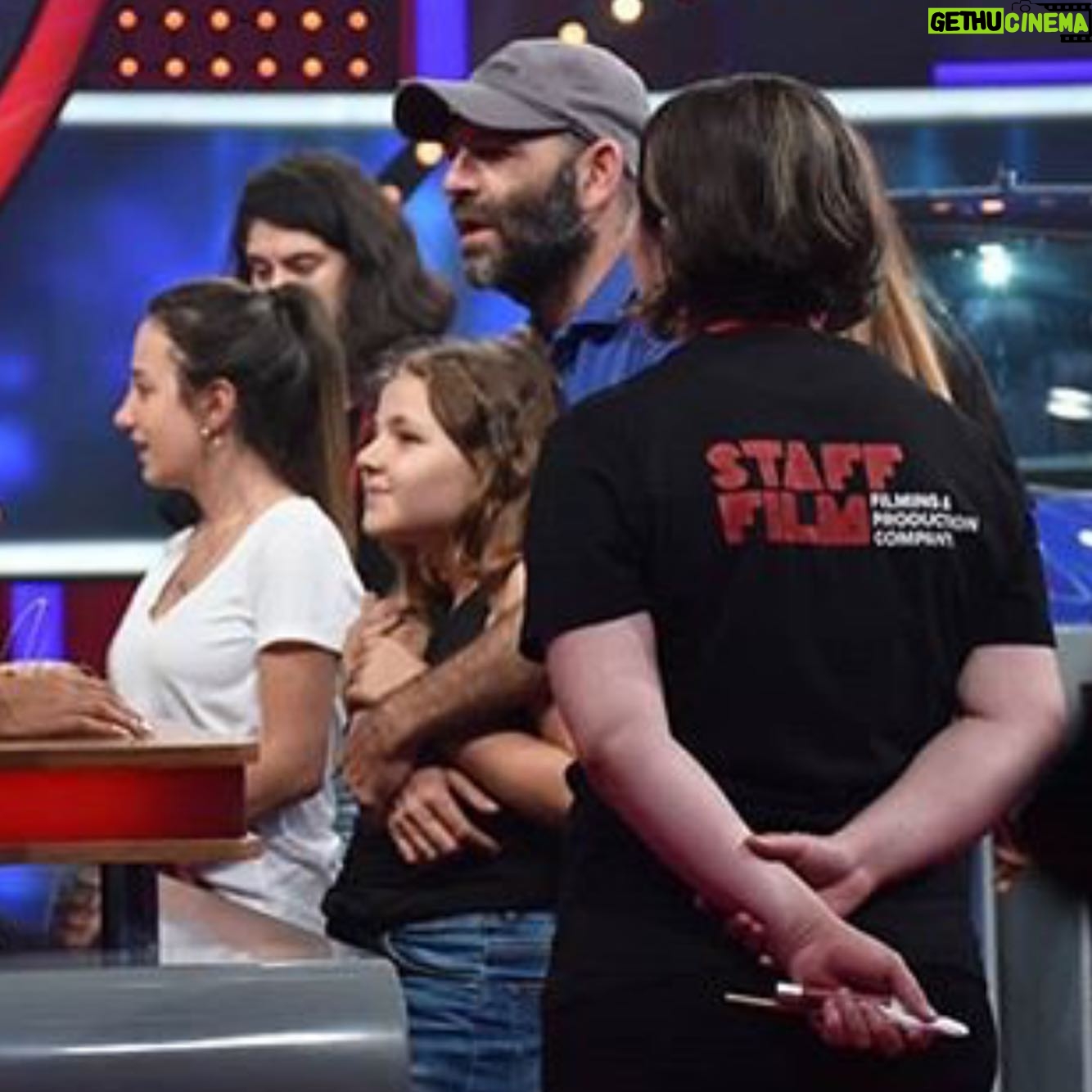 Ufuk Özkan - 4.6K Likes - Aileler yarışıyor can ekip,can misafirler anılar volume 2 devam (1günde özlenirmi özlenir canlar) @aileleryarisiyor.tv @staff.film @eustun @trt1 @erdaldemircii @abdullahbulutmanagement