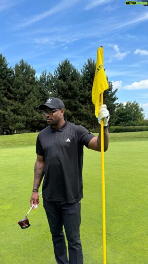 Ugo Monye Instagram - Golf but Happy Gilmore vibes 🚀  @thebelfryhotelandresort x @gallagherrugby Lessgooo