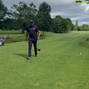 Ugo Monye Instagram - Happy Gilmore anyone?!! 🚀 
•
“First time at the @thebelfryhotelandresort quite clearly gonna be my last” ⛳️ 
•
thank you @gallagherrugby for the incredible experience 💙