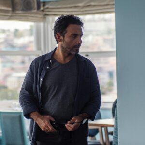 Uğur Aslan Instagram - @yargidizi @kanald @semaergenekon  sorular sorular????😎