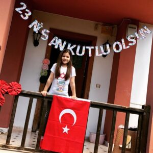 Uğur Bilgin Instagram - Bayramınız kutlu olsun çocuklar.🇹🇷 #23nisanulusalegemenlikveçocukbayramı