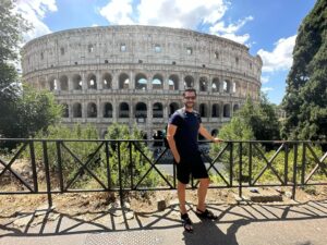 Uğur Güneş Instagram - Tam bir turist🤓🍕🇮🇹