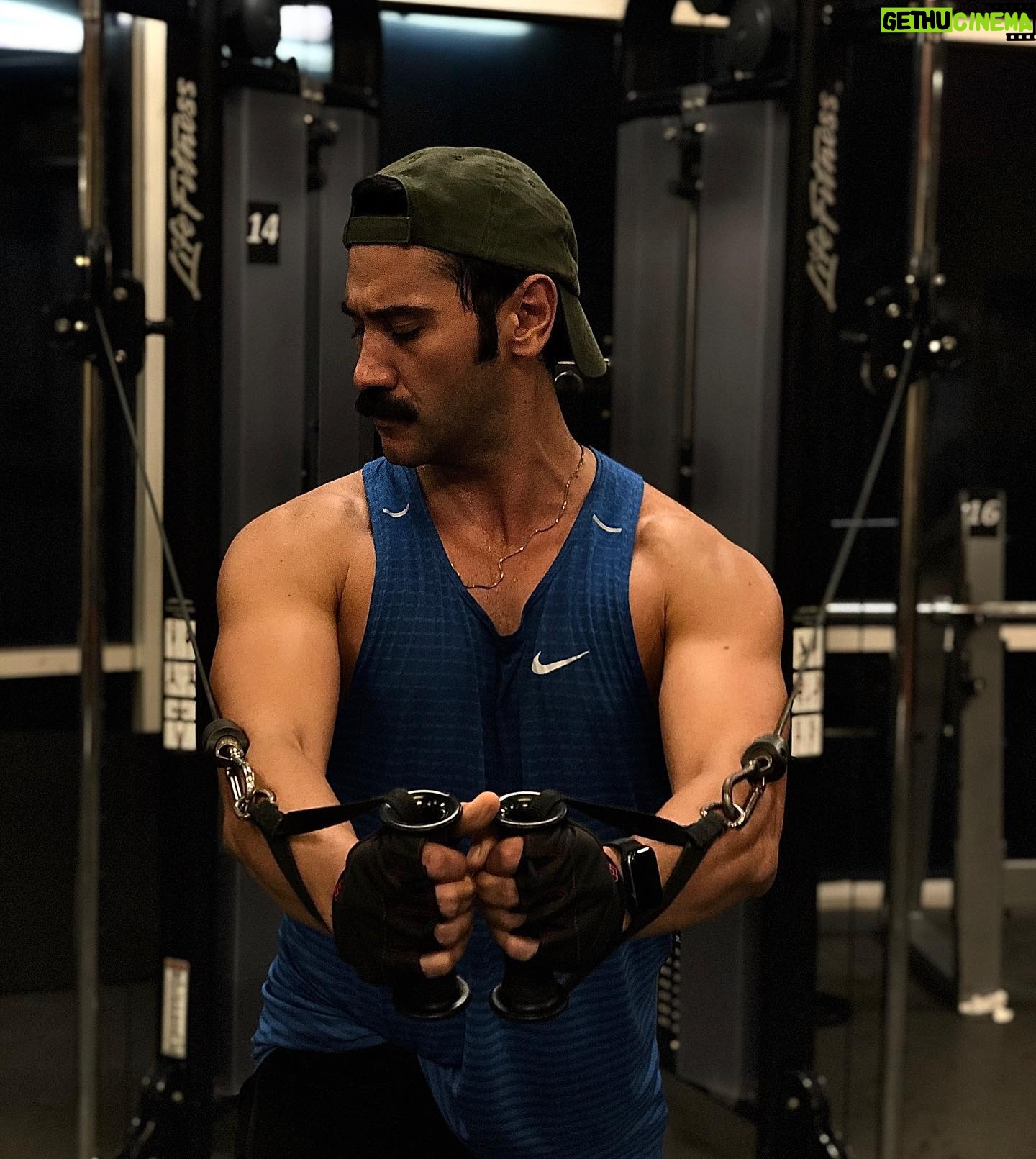 Uğur Güneş - 105.4K Likes - Loading..🕺🏻