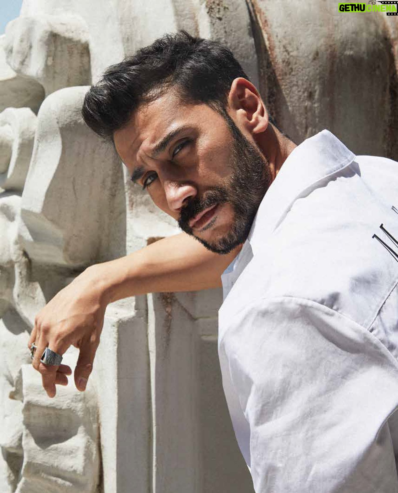 Uğur Güneş - 95.2K Likes - Gardırop Man Haziran 21’✨👊🏻 @gardiropmagazin
Yayın Direktörü: @gulay_ozdemir
Genel Yayın Yönetmeni: @caglakucukdereli
Fotoğraflar: @ugursariduran
Videografi: @yusaebrar
Styling: @sedassolmaz
Saç: @atakangelisli
Makyaj: @gizzemergin
Prodüksiyon: @mine.gunduz
Mekan: @sofitelistanbultaksim
Basın: @busrabozokaytek
@atesmenajerlik @necdetaltunbudak
@nutekstudio @gardiropmagazin #gardiropmagazin