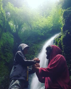Uğur Pektaş Instagram - Ruh eşlerinizi,yoldaşlarınızı özenle seçin...sizinle yanmayıda,uçmayıda,açlığıda,tokluğuda göze alacak kadar cesur ve sadakatli olsunlar...