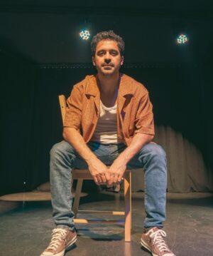 Uğur Uzunel Instagram - Sahnede artistlik şeyler 
📸 @unalavcii