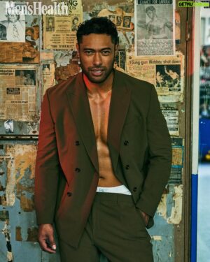 Uli Latukefu Instagram - A teacher once told myself and my other Tongan friends that we’d end up either in jail, the streets or an early grave. 

He was wrong and God knew it. Hope a bit of my story can help someone who needs it. Click the link in my stories.

Thank you @menshealthau for the chat and cover to mark the relaunch of a new era. Welcome back!💪🏽💪🏽

Words by: @bjhoty 
Photography: @stevenchee
Styling: @pat.zaczkiewicz
Skin: @moniquejonesmakeup
Hair: @richardkavanagh