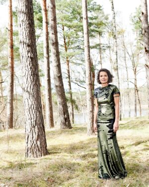 Ulrike Folkerts Instagram - Die Party ist over - lasst Euch nicht unterkriegen #happynewyear #2023 #zauberwald  Foto @edith_held Make-up @katharina_schnitzler  Styling @beweiss.costumedesign