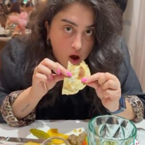 Ülvi Həsənli Instagram - əsas adı mənimdir😂😂
