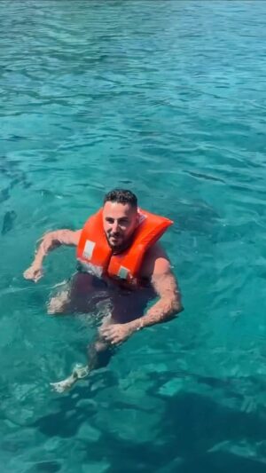 Ülvi Həsənli Instagram - neyise yalnışmı söylüyorum arkadaşlar?😂😂