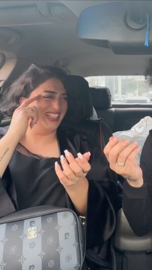 Ülvi Həsənli Instagram - qoymazda romantik olmağa😂😂