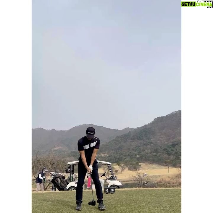 Um Mun-suk - 9.9K Likes - 🏌️♂️