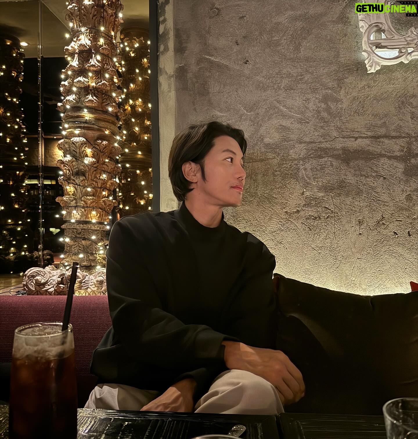 Um Mun-suk - 7.7K Likes - 감사했던날🤍
야사멤버 쵝오