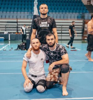Umar Nurmagomedov Instagram - Скоро будет битва. Скоро Умар вернется.
 
#Дагестан #GorillaEnergy #GorillaFighting #Спорт