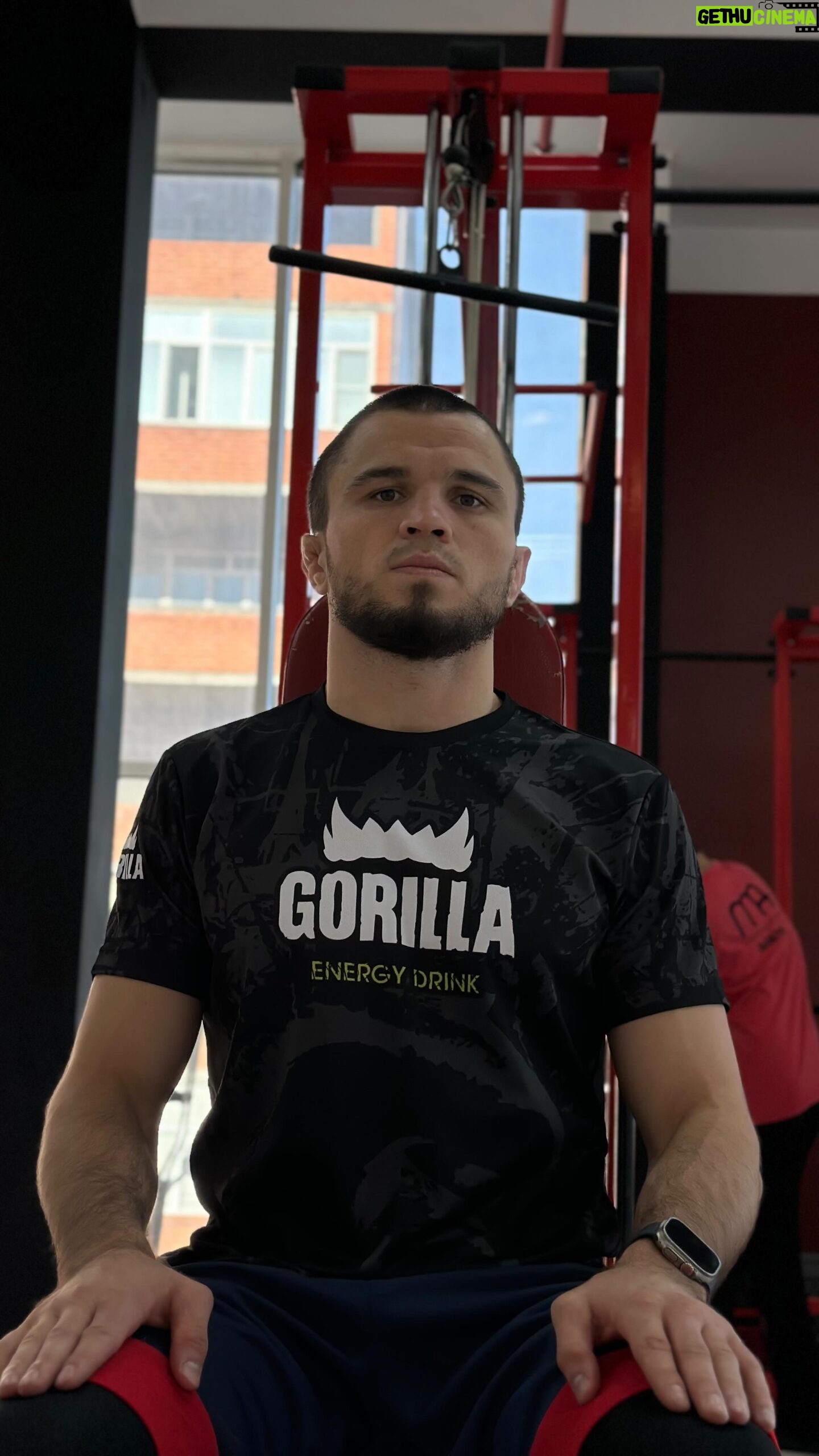 Umar Nurmagomedov - 22.9K Likes - 🤕
Опережаю график реабилитации
Следующий этап последний
Закачивание и стабилизация плеча
И уже хочешь борьба , хочешь тайский