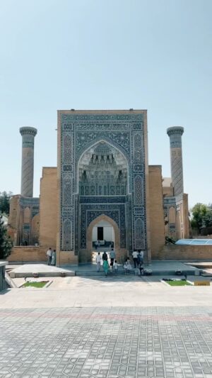 Umar Nurmagomedov Instagram - Самарканд - тебе удалось меня впечатлить . 
  Люблю историю . А здесь ее очень много . 
 
Uzbekistan🇺🇿❤️🤝