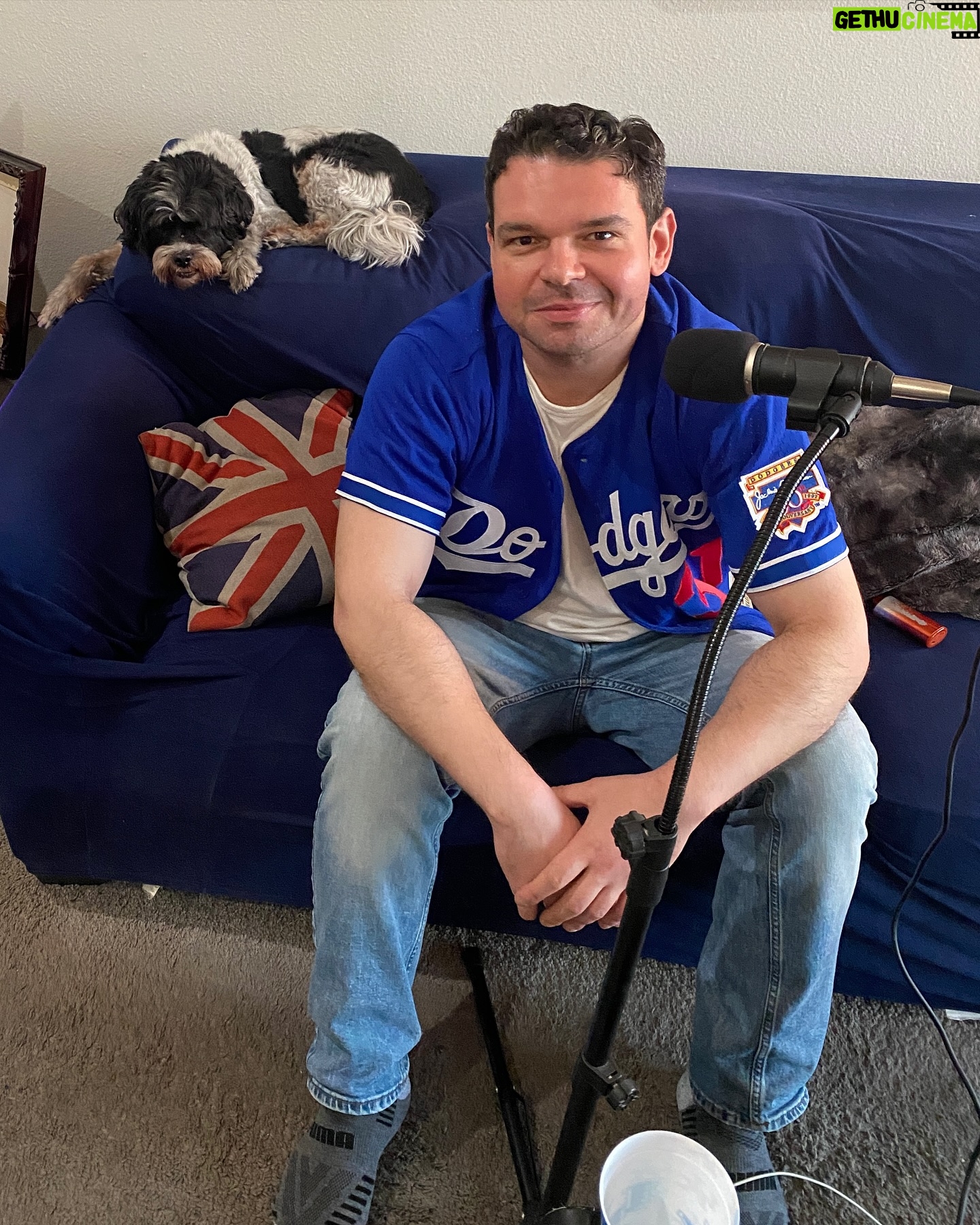 Umberto Celisano - 3 Likes - New episode of The Freshhh Podcast out now. We talk about rap beef, Hollywood, and what it’s like being Canadian out here with all you animals. Oh and Happy Prime Day.
#amazonprime #primeday #commercials #renewed #season6 #nomoney #nohoney #canadians #kendrick #drake #beef #hollywood #podcast