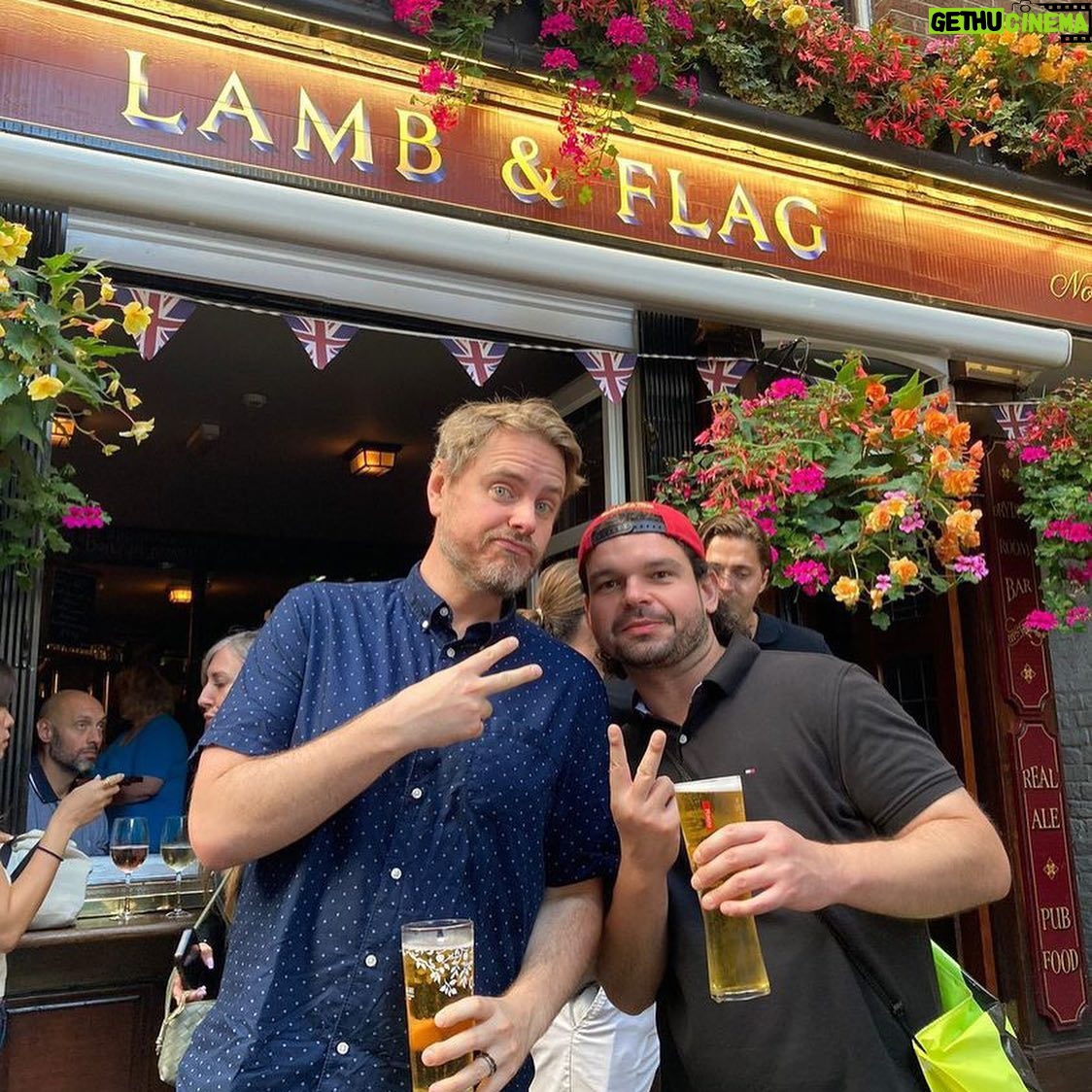 Umberto Celisano - 66 Likes - Hands down, one of the greatest and most unexpected experiences of my life. Thank you London, I love you, and may God save The Queen!
#london #england #bigben #buckinghampalace #thequeen #love #alllove #thankyou