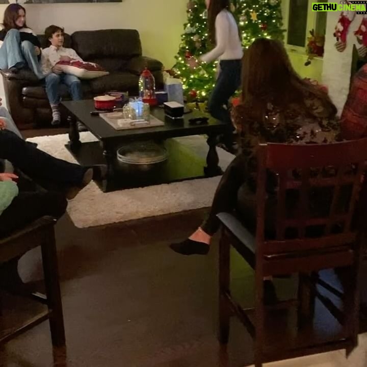 Umberto Celisano - 3 Likes - Have yourself a Toronto Christmas and try some of this Rantothus eh
#happyholidays #merrychristmas #toronto #canada #family #fambam #charades #harvardedition #rÔntothús