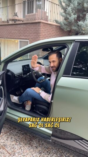Ümit Erdim Instagram - Spor otomobillere kafa tutan MG4 XPower! 
@mgturkiye #tanıtım