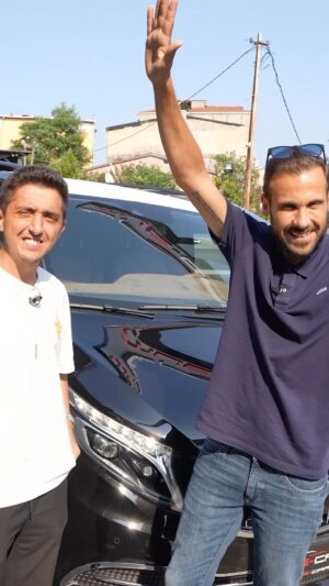 Ümit Erdim Instagram - Mus-Car’ın en lüks arabası yayında!
@mustafaakannn @silvervipdizayn @omur_gumusgoz