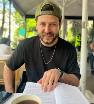 Ümit Kantarcılar Instagram - ☕️📕