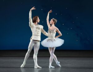 Unity Phelan Instagram - An incredible and unforgettable opening week at @nycballet 🩵 Getting to dance Diamonds for the first time was truly a dream come true. I am beyond grateful to @josephgordonofficial   @ktraceyzicht   @jonathanstafford_nycb   @wendyw for helping me through this challenge and entrusting me with this glorious ballet. I can’t wait to do it again and again and again. 

Sharing the stage with over 300 former and current company dancers is a moment I’ll never forget. Sharing the moment with my husband, on the stage in the place where we met, was truly special. Love you @camerondieck 💗

Lots of other exciting works coming up in the next three weeks!

Performance Photos by the one and only @erinbaiano