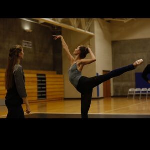 Unity Phelan Instagram - One Week away from the start of @nycballet 75th Anniversary Season! I’m starting off with a ballet I have always dreamt of tackling. Back in 2016, I got my first shot at Diamonds Pas de Deux at the @vaildancefest ❤️ beyond grateful to all the people who have guided me along since then, and continue to do so today. 

Dancing Diamonds alongside @notjosephgordonlevitt ⬇️ 
9/20 at 7:30PM
9/23 at 2PM 

Hope to see you there 💎❤️
📸: @patrickfraserstudio