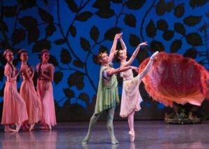 Unity Phelan Instagram - ✨”To dance our ringlets to the whistling wind”✨ A true dream come true to dance Titania in Balanchine’s “A Midsummer Nights Dream” 💗 Dancing here with my Green Giant @chunner 🥰 Photo by incomparable @erinbaiano