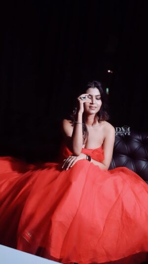Upasana Rai Instagram - Event #Madgala
👗 @vikram.vickykapoor 
💄💇🏾‍♀️ @seldonartistry 
📍 @zebracrossinglounge 
📹 @padambypeer 
.
#upasanarc #upasana #event #ootd #redcarpet