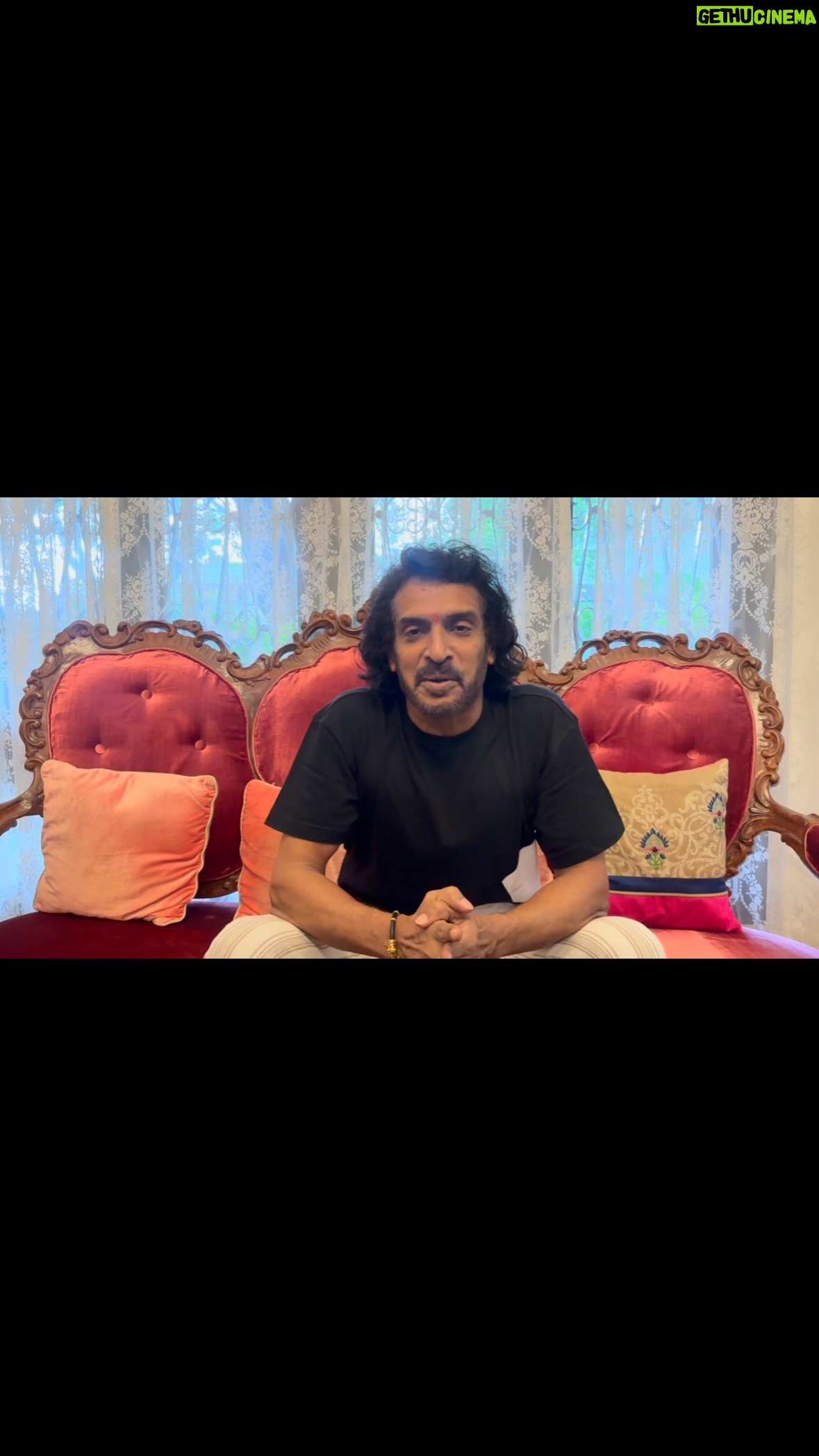 Upendra - 64K Likes - ಎಲ್ಲಾ ಅಭಿಮಾನೀ ದೇವರುಗಳ 🙏ಗಮನಕ್ಕೆ….
@uppifcofficial
@Uppi_disciple
@priyankauppi
@ar_prajaakeeya
@PrajakeeyaUPP
@uppi
@LahariMusicIN