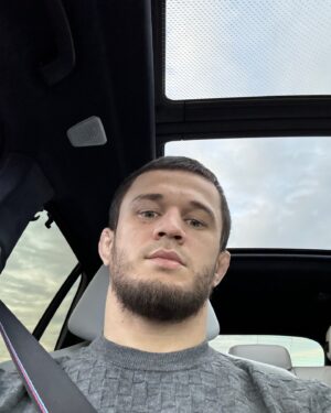 Usman Nurmagomedov Instagram - Светим другим , сгорая сами 
(Не мои слова)