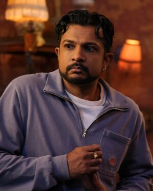 Utkarsh Ambudkar Instagram - Season 3 or Ghosts premieres TONIGHT on @cbstv and @paramountplus !!!! thank sheesh we’re back, baby!