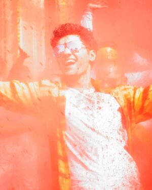 Utkarsh Sharma Instagram - 5 years of #Genius.
5 years of #vasudevshastri 

A lovable character with an even more lovable mind.

The film’s story and music still continue to spread love across the nation.

@anilsharma_dir @deepakmukut @tips @realhimesh @itsishita14 @mithunchakrabortyofficial @nawazuddin._siddiqui @ayesha.jhulka @sirvaiyasunil  @mymzali 

#TeraFitoor #DilMeriNasune #5yearsofgenius
