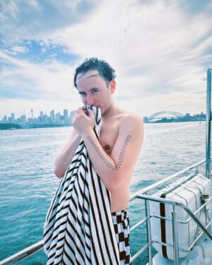 VINCINT Instagram - P. Sherman, 42 Wallaby Way, Sydney 🐠

Sydney I’m in love with you, thank you for all the sweet messages and popping up at @poofdoof this weekend  for Mardi Grasi it was so nice meeeting you all! @anthonyhocking @jimithekween  you’re angels on earth and I love you both immensely! ❤️👑