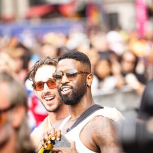 VINCINT Instagram - London you did me proud 💫🥹🏳️‍🌈. 
Thank you for the core memory ❤️
•
@caroljmoir 📸
@prideinlondon
@stephaniebcolor hair!