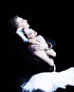 Vadim Muntagirov Instagram - Thank you @eleonoraabbagnatoofficial for this opportunity to dance at @opera_roma again. I really enjoyed working and performing as Prince in Swan Lake choreographed by @benjaminpech7 . Guidance by @isaguerin2 , plus wonderful classes by @stephanephavorin .And of course my Swan @fumikaneko_ . I hope we can gather and make this combo again ☺️. Thank you Rome for such a warm welcome. Until next time 🤞🏻#operadiroma #rome #italy #swanlake #benjaminpech #eleonoraabagnato #fumikaneko #vadimmuntagirov #ballet #art #performance