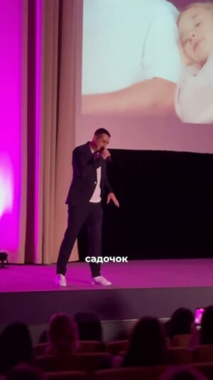Vadym Mychkovskyi Instagram - Дядя Жора -Яскраві моменти 🔥😍
Слухайте на всіх цифрових платформах і дивіться кліп на ютуб 😎

#дядяжора #яскравімоменти