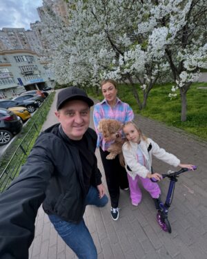 Vadym Mychkovskyi Instagram - Всім гарного дня , тихого вечора і спокійної ночі!💙💛