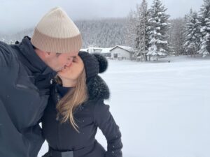Vail Bloom Instagram - Happy Birthday to the man of my dreams @mrshepo 🤩🎂💕 And Charlie’s dreams 😌 and Jack’s - We all love you!! Endlessly!! Can’t believe a year’s gone by. To many more trips around the sun - Happppppy Birthday my love • See you soon ✈️ 🌏