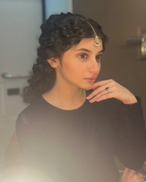 Vaishnavi Ganatra Instagram - main character energy, always

#heeramandi #comingsoon #foryou #fyp #instagram #instagood #explore #explorepage #vaishnaviganatra