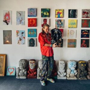 Val Kilmer Instagram - Surround yourself with things that make you happy :)