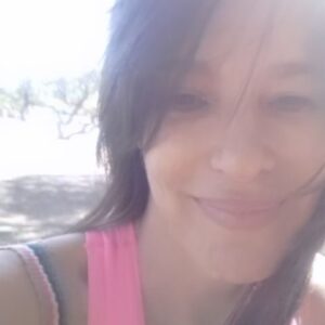 Valentina Bassi Instagram - #discapacidad #derechos #perdidadederechos #saludpublica
... Respondo a muchos comentarios x acá: Este gobierno no me gusta , nada, y el sector de discapacidad está siendo ya muy golpeado , pero lo otro es mucho peor. Nunca la ultraderecha hizo algo x la gente. Jamas. Trabaja para los poderes concentrados , las grandes corporaciones, los.mega empresarios. Pasó con Martínez de hoz, con Menem y cavallo, con Macri y caputo..
Yo sostengo que al estado se lo cura con más estado, regulando, estando presente y a la democracia se la cura con más democracia. Entiendo que hoy estamos muy mal, y que esta gestión fue pésima , pero lo otro, es peor, y lo está diciendo , lo está anunciando , está claro que solo  profundizaría el desastre. Palo y ajuste. Lo está diciendo.
.
.
.