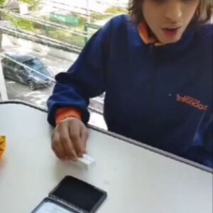 Valentina Bassi Instagram - Capaz que de contrera nomás, mientras afuera todo se derrumba , Lisandro tuvo su mejor año . 
Gracias @infancias_instituto por tantas charlas y reuniones siempre buscando opciones, pensando juntos... Garcías seño @mirusoledad por confiar en él, por ponerle fichas y trabajar sin descanso, mi mas profunda admiración. Y gracias @franvasco2020 por ser el mejor Acompañante Terapéutico  del mundo, y sobre todo por tu paciencia, esa q yo no tengo ni un poquito y estoy tratando de aprender. Y por su puesto... gracias Lisandro, por ser Lisandro. Gracias totales 💚