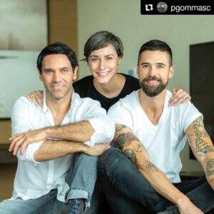Valentino Lanús Instagram - #Repost @pgommasc (@get_repost)
・・・
Así me las gasto en mi chamba @valentinolanus_ @matlechat 😍😍#OMG #lovemyjob #nadapersonal #TODOpersonal. Gracias por la foto @trabulsi

#ConValentinoYMatiasEsPersonal #CentralTeAcerca