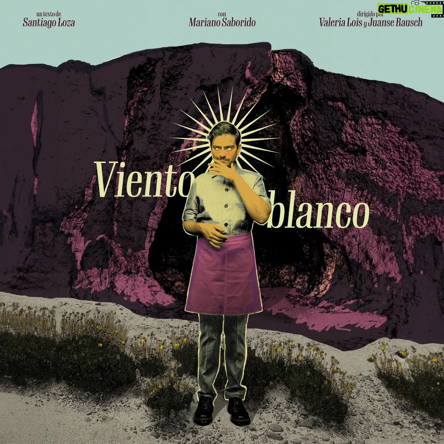 Valeria Lois - 688 Likes - ¡ESTRENO! El 14 de julio estrena estrena VIENTO BLANCO, con texto de Santiago Loza, protagonizada por Mariano Saborido y con dirección de Juanse Rausch y Valeria Lois.
🎟️ Preventa por @alternativateatral
⭐ ¡Quedan poquísimas entradas anticipadas con descuento! A no colgar ;)
🗓️ Domingos, 2030 h. desde el 14 de julio
📍 En Dumont 4040.
Mario vive en un pueblo del sur. Menos que un pueblo, un puñado de casas junto a un acantilado. Tiene un hotel con su madre. Más allá hubo un puerto que dejó de funcionar. Viajantes, marineros, gente de paso. En aquella época Mario supo tener un amigo. Hay una distancia temporal, el viento del olvido. Años que pasan. Ese amigo perdido regresa en forma de cura de la única capilla que queda en pie de la zona. Mario lo reencuentra, le pide que lo ayude a despedir el espíritu de su Madre. Mario y el forastero arman un tosco ritual espiritista. Cuando la Madre de Mario se haya ido del todo, tal vez él pueda irse lejos con ese que ha vuelto para salvarlo.
Con: Mariano Saborido
Dramaturgia: Santiago Loza
Diseño de escenografía: Rodrigo Gonzalez Garillo
Diseño de vestuario: Pablo Ramirez
Diseño de luces: Matías Sendón
Diseño sonoro y música original: Teo Lopez Puccio
Asistencia de dirección: Mercedes Aranda
Fotos: Sebastián Freire
Diseño Gráfico: Martin Gorricho
Asistencia de producción: Florentina Messina
Producción ejecutiva: Carolina Castro
Producción general: Compañía Teatro Futuro, Mariano Saborido
Dirección: Valeria Lois, Juanse Rausch