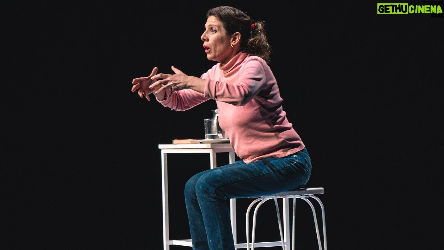 Valeria Lois - 0.9K Likes - Carrete de La Puerca en el @fituu_uruguay
Gracias @maviprd por las 📸📷📸📷
El sábado hay funciones en CABA
Todavía quedan entradas para la de las 21:30
Vayan a Alternativa!
@santiloza1 @estudiolosvidrios @lisandro_rodriguez_no